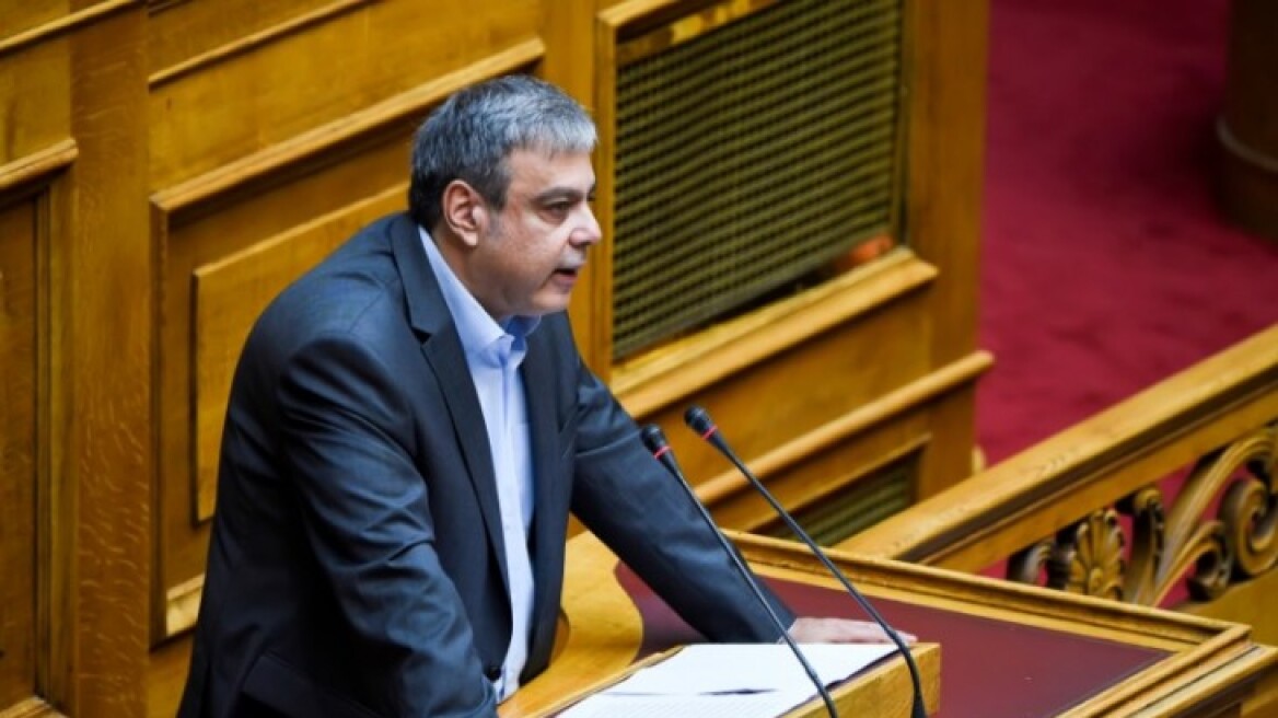 Βερναρδάκης: Εκ παραδρομής η ψήφος μου κατά της άρσης ασυλίας Μιχαλολιάκου